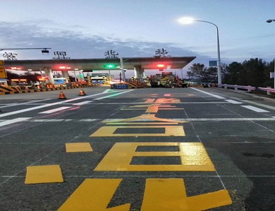 绵阳绵阳高速道路划线施工